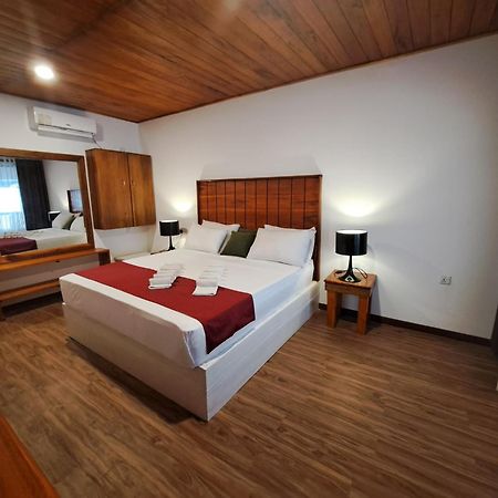 One World Mirissa Hotel Bagian luar foto