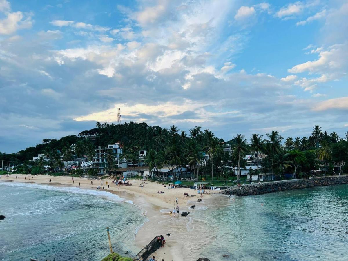 One World Mirissa Hotel Bagian luar foto