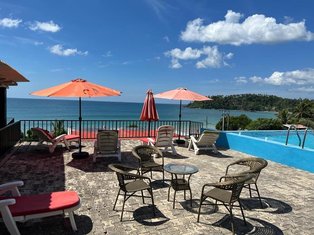One World Mirissa Hotel Bagian luar foto
