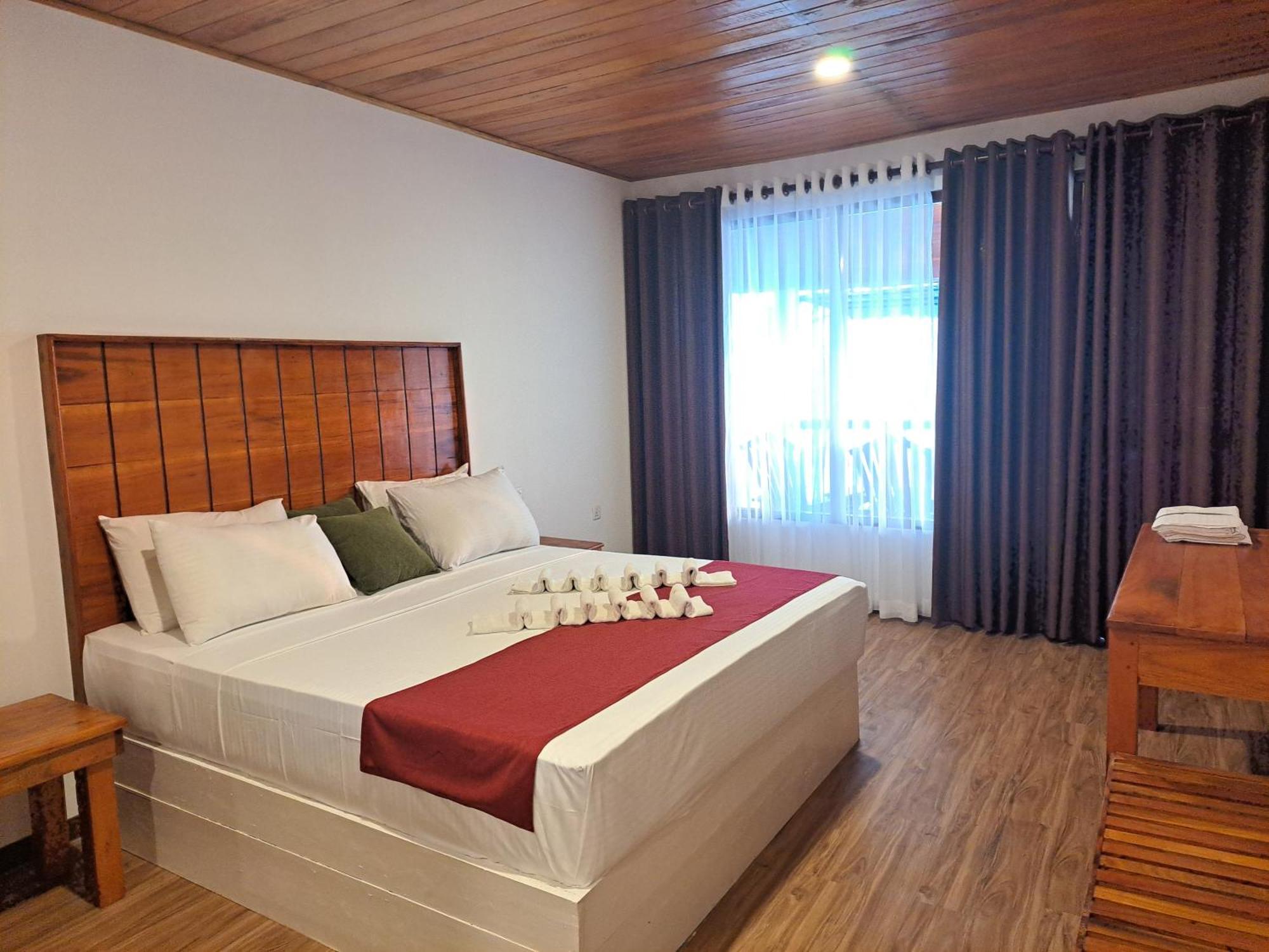 One World Mirissa Hotel Bagian luar foto