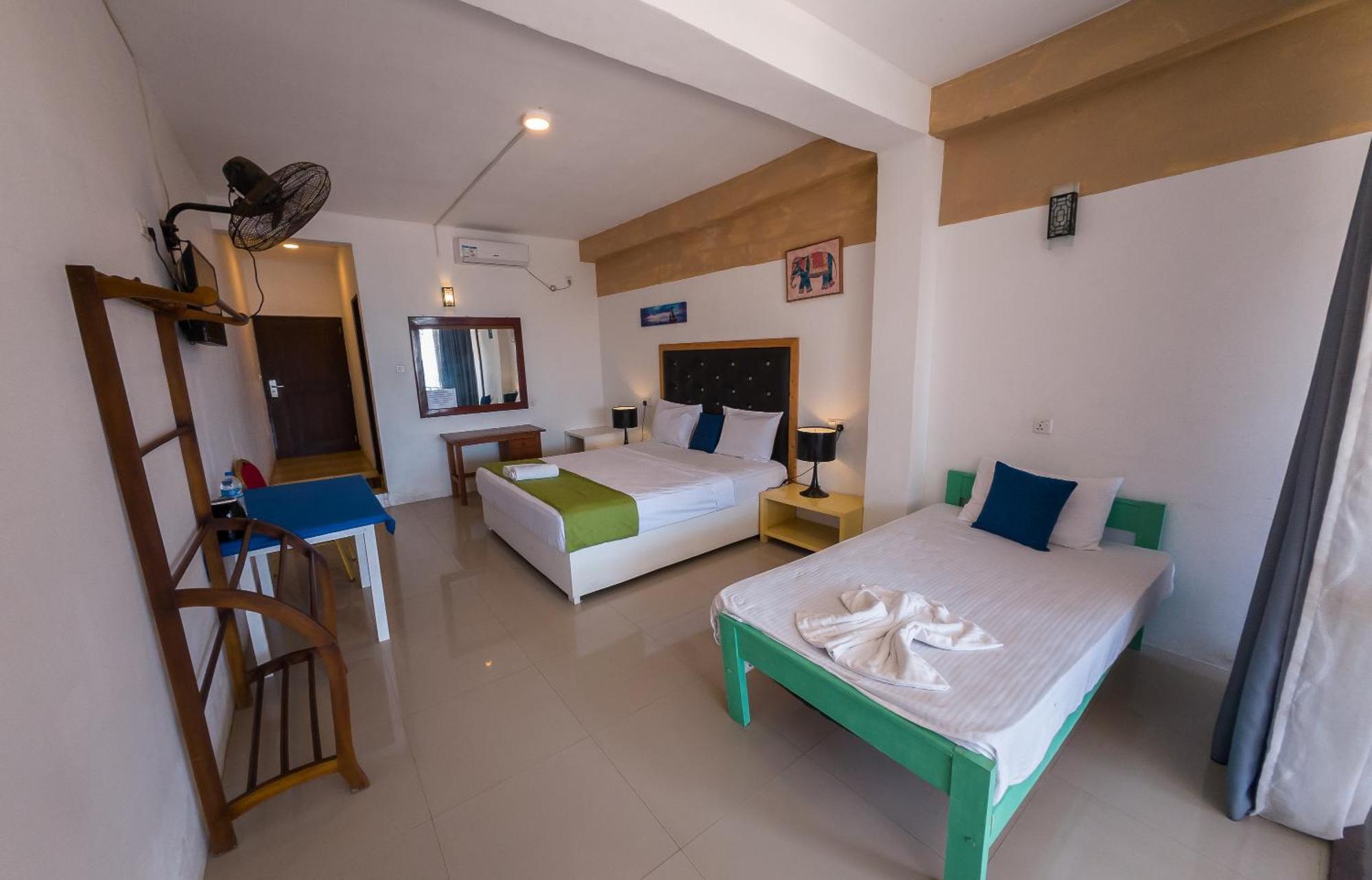 One World Mirissa Hotel Bagian luar foto