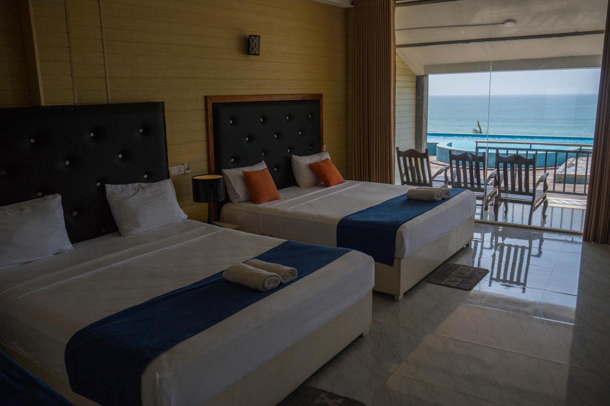 One World Mirissa Hotel Bagian luar foto