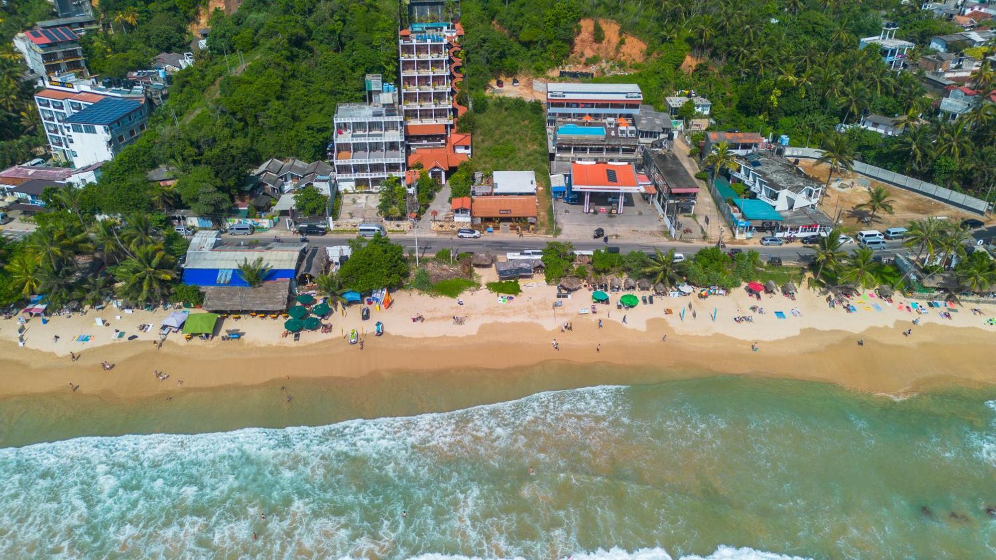 One World Mirissa Hotel Bagian luar foto