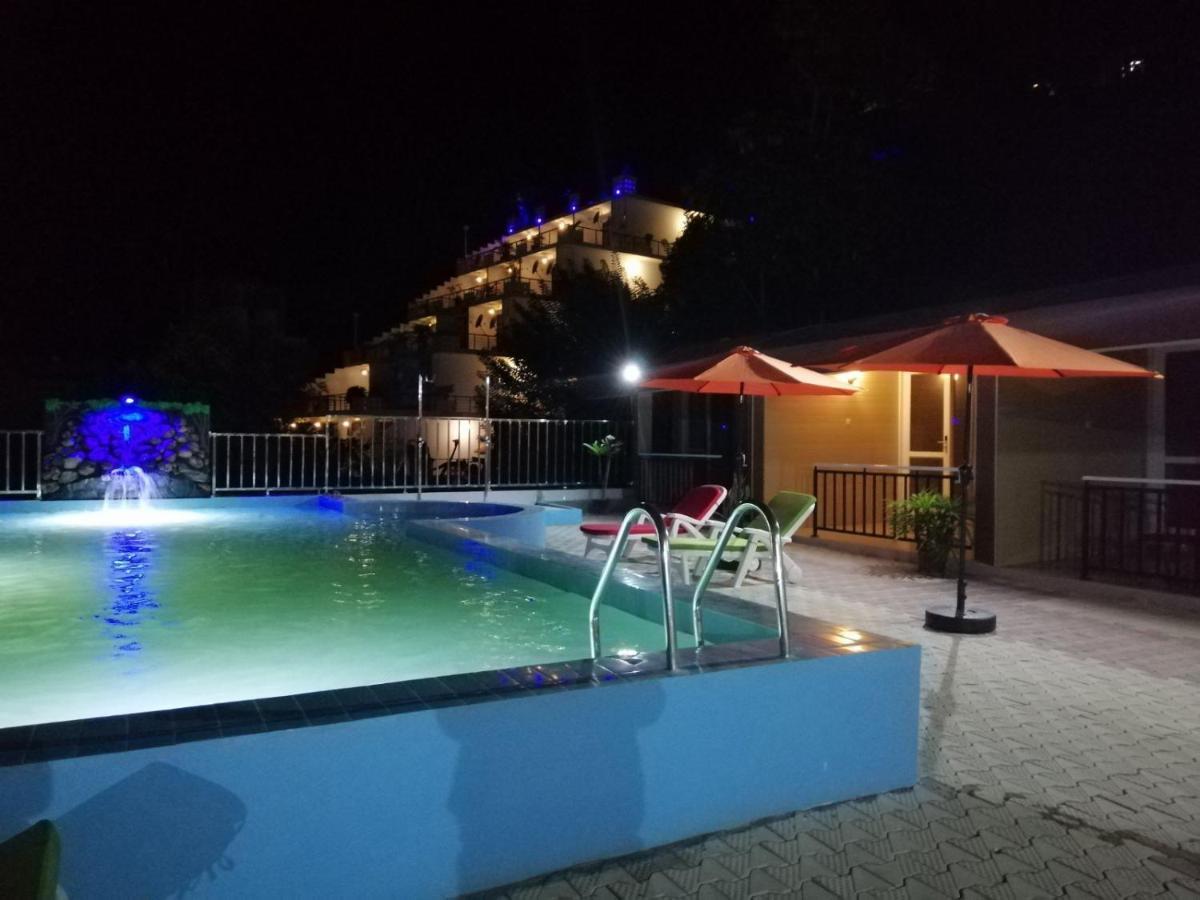 One World Mirissa Hotel Bagian luar foto